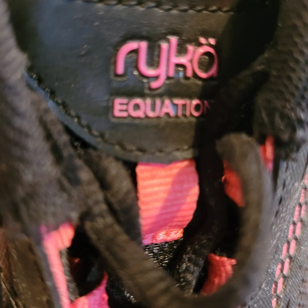 Ryka athletic shoe. Black & pink. Great tread
